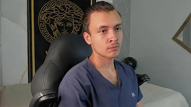 Snapshot of Desmon_Clark chatting on January 2025 02:04:01 AM Desmon Clark online show from January 2025 02:04:01 AM