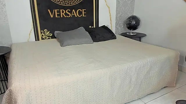 Snapshot of Desmon_Clark chatting on January 2025 07:54:01 AM Desmon Clark online show from January 2025 07:54:01 AM