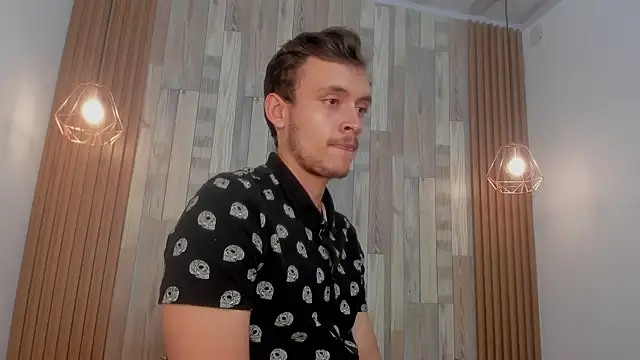 Snapshot of Desmon_Clark chatting on January 2025 04:27:01 AM Desmon Clark online show from January 2025 04:27:01 AM