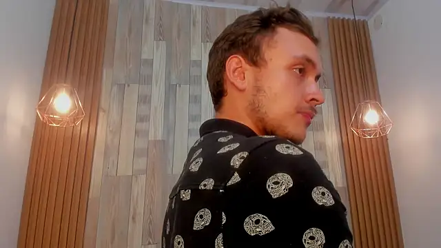 Snapshot of Desmon_Clark chatting on January 2025 07:29:01 AM Desmon Clark online show from January 2025 07:29:01 AM