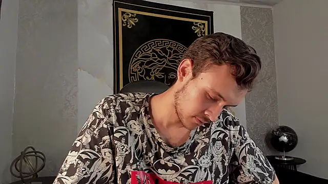 Snapshot of Desmon_Clark chatting on February 2025 02:48:02 AM Desmon Clark online show from February 2025 02:48:02 AM