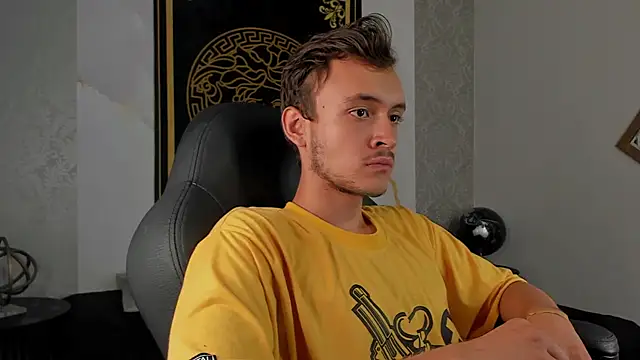 Snapshot of Desmon_Clark chatting on February 2025 12:42:01 AM Desmon Clark online show from February 2025 12:42:01 AM