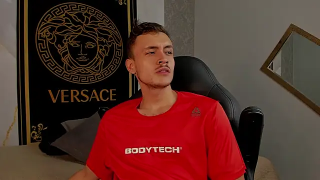 Snapshot of Desmon_Clark chatting on March 2025 10:36:02 PM Desmon Clark online show from March 2025 10:36:02 PM