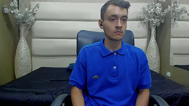 Snapshot of Desmon_Clark chatting on March 2025 12:31:02 AM Desmon Clark online show from March 2025 12:31:02 AM