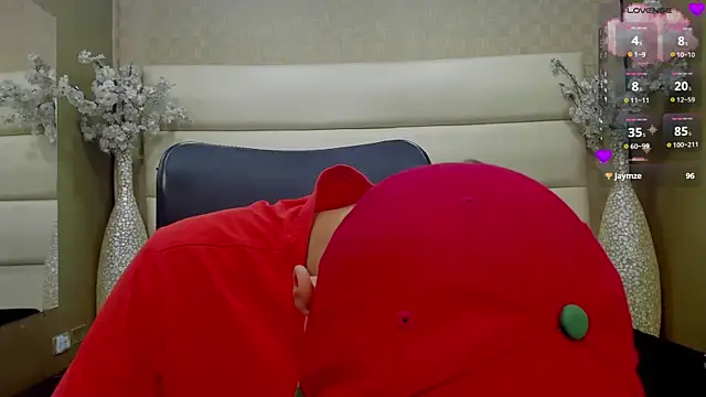 Snapshot of Desmon_Clark chatting on March 2025 11:28:02 PM Desmon Clark online show from March 2025 11:28:02 PM