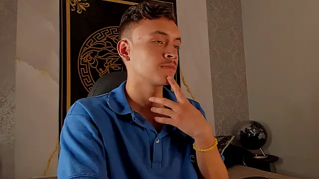 Snapshot of Desmon_Clark chatting on September 2025 10:14:02 PM Desmon Clark online show from September 2025 10:14:02 PM