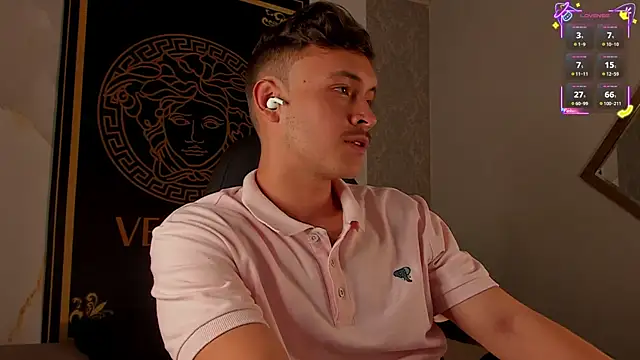 Snapshot of Desmon_Clark chatting on September 2025 12:16:01 AM Desmon Clark online show from September 2025 12:16:01 AM