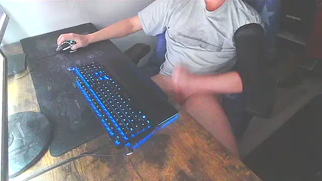 WouldLovetoFuckYou666 online show from December 2024 01:07:02 AM