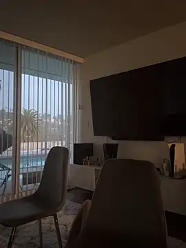 cbuchanan15 online show from December 2025 01:00:02 AM