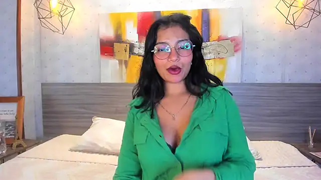 Candys victoria online show from February 2025 02:00:01 AM