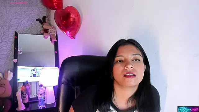 Snapshot of Candys_victoria chatting on March 2026 04:35:01 PM Candys victoria online show from March 2026 04:35:01 PM