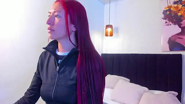 Scarlett  bell online show from September 2025 01:16:02 PM