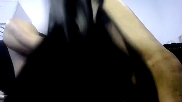 Snapshot of Niquitasparkles chatting on February 2025 12:20:02 AM Niquitasparkles online show from February 2025 12:20:02 AM