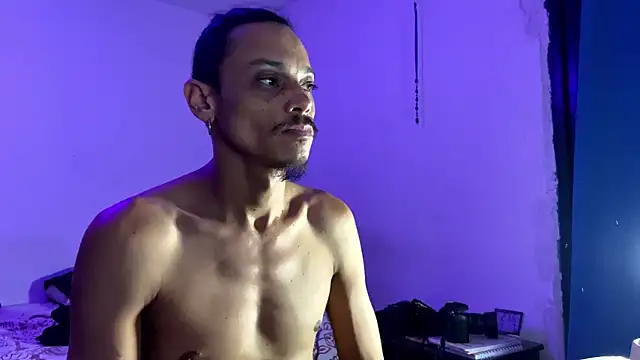 villanocat online show from January 2025 03:00:02 AM