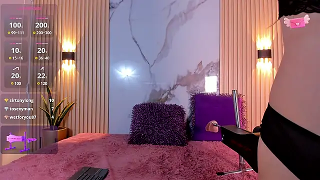 Snapshot of valentina_lux chatting on January 2025 07:56:01 AM valentina lux online show from January 2025 07:56:01 AM