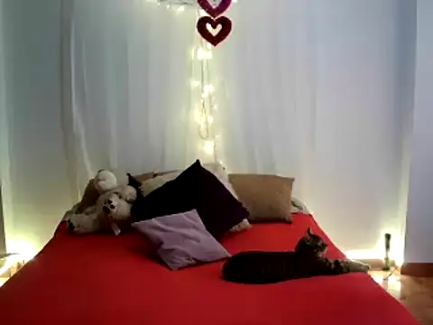 Snapshot of Hanna_Charming chatting on February 2025 08:25:02 PM Hanna Charming online show from February 2025 08:25:02 PM