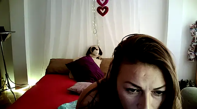 Snapshot of Hanna_Charming chatting on March 2025 05:45:02 PM Hanna Charming online show from March 2025 05:45:02 PM