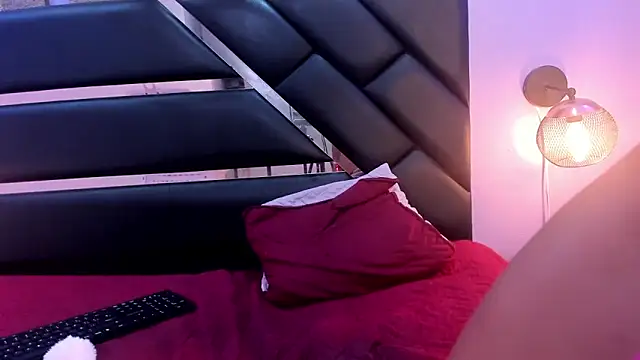 KimberlyVillaLobos online show from February 2025 05:49:02 PM