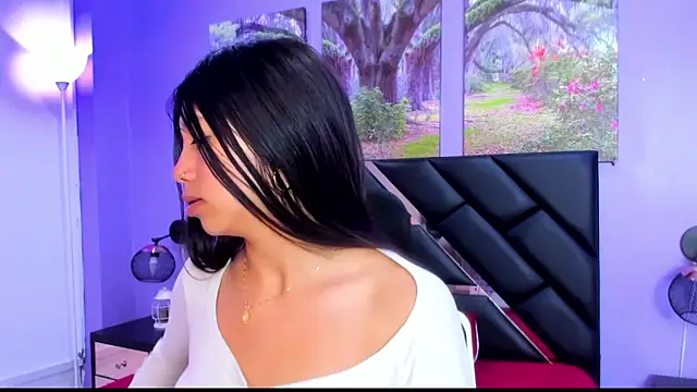 KimberlyVillaLobos online show from September 2025 01:56:01 PM