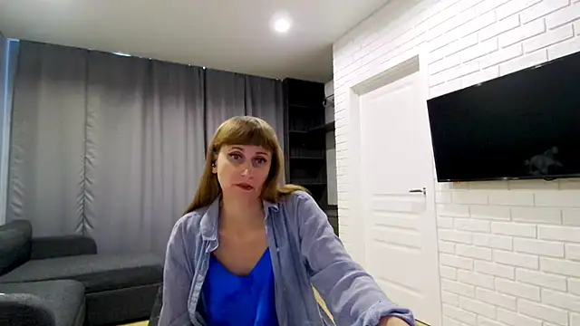 Daniella Lorente online show from October 2025 02:05:01 PM