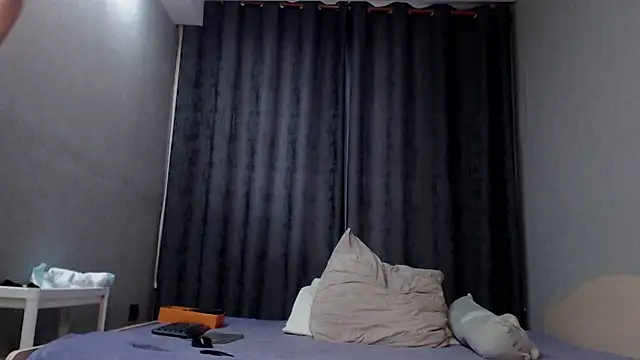 Snapshot of Anna_Curvy chatting on February 2025 04:26:02 AM Anna Curvy online show from February 2025 04:26:02 AM