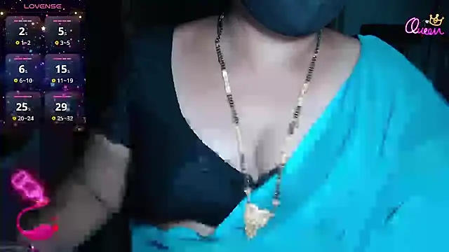 Snapshot of Queen_sakshi chatting on April 2026 04:12:01 PM Queen sakshi online show from April 2026 04:12:01 PM