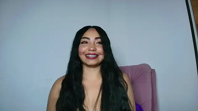 Snapshot of Dailyn_Adams chatting on December 2024 08:11:02 AM Dailyn Adams online show from December 2024 08:11:02 AM