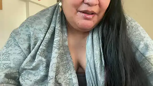 Snapshot of MashaCL chatting on February 2025 10:08:02 AM MashaCL online show from February 2025 10:08:02 AM