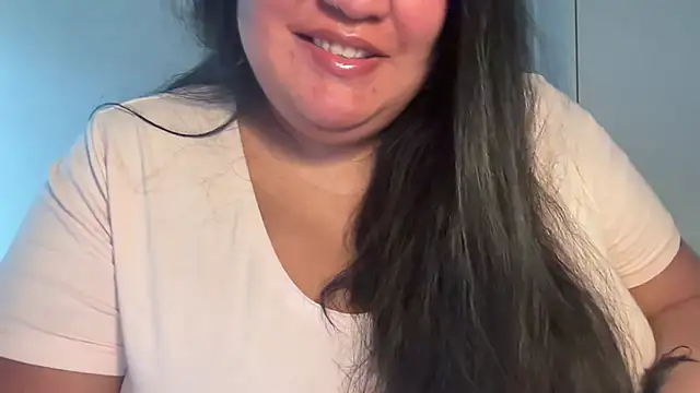 Snapshot of MashaCL chatting on February 2025 10:03:02 AM MashaCL online show from February 2025 10:03:02 AM