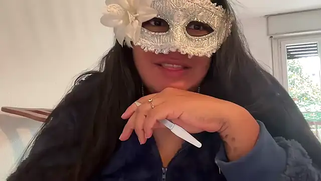 Snapshot of MashaCL chatting on October 2025 07:42:01 AM MashaCL online show from October 2025 07:42:01 AM