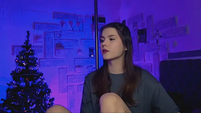 EvaThopson online show from January 2025 12:06:02 PM