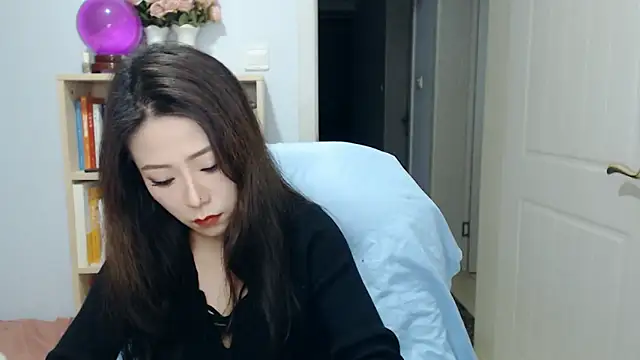 Snapshot of SuSushi728 chatting on March 2026 04:10:02 PM SuSushi728 online show from March 2026 04:10:02 PM