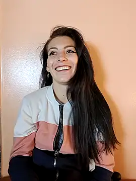 Snapshot of Tefannyy_ chatting on January 2025 08:31:02 PM Tefannyy online show from January 2025 08:31:02 PM