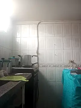 Snapshot of Tefannyy_ chatting on January 2025 04:30:01 PM Tefannyy online show from January 2025 04:30:01 PM