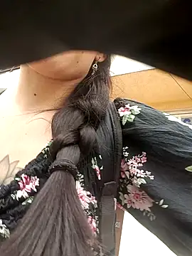 Snapshot of Tefannyy_ chatting on March 2025 03:51:01 PM Tefannyy online show from March 2025 03:51:01 PM