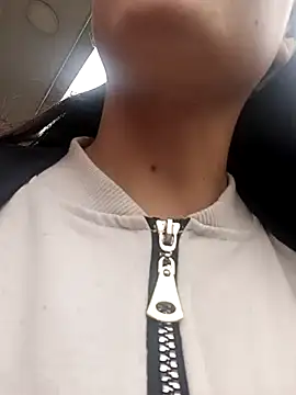 Snapshot of Tefannyy_ chatting on March 2025 03:50:02 PM Tefannyy online show from March 2025 03:50:02 PM