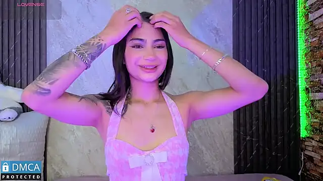 Snapshot of SolBeaumont1 chatting on October 2025 07:34:02 PM SolBeaumont1 online show from October 2025 07:34:02 PM