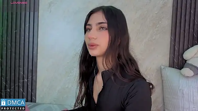 Snapshot of SolBeaumont1 chatting on November 2025 05:36:02 PM SolBeaumont1 online show from November 2025 05:36:02 PM