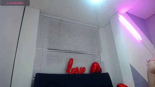  lucysmith online show from March 2025 12:54:02 AM