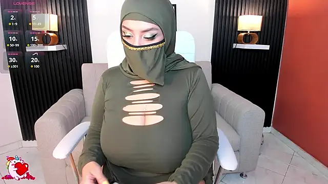 cloe sirena online show from October 2025 02:03:02 PM