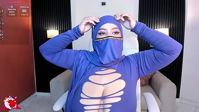 cloe sirena online show from October 2025 02:40:02 PM