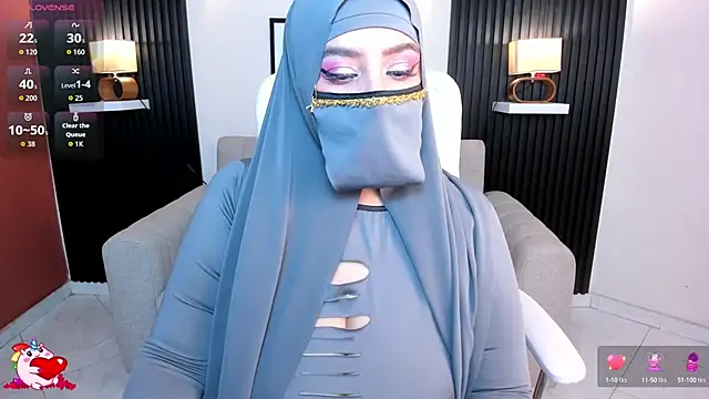 cloe sirena online show from October 2025 01:56:02 PM