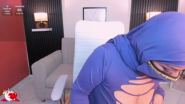 cloe sirena online show from November 2025 02:28:02 PM