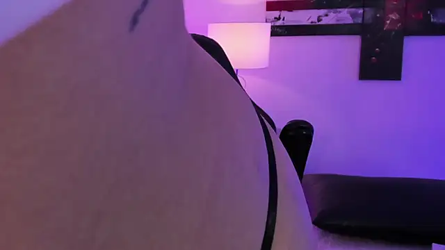 AnnikaMerliahh  online show from February 2025 03:27:01 PM