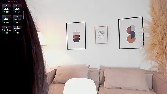 valka wolfe online show from September 2025 01:11:01 PM