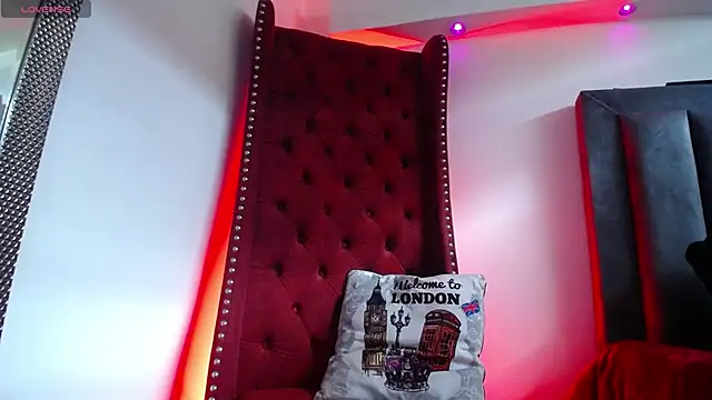 Snapshot of BiancaAntonelli chatting on November 2025 01:21:02 PM BiancaAntonelli online show from November 2025 01:21:02 PM