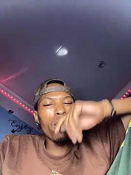 Snapshot of BlueIceCube chatting on January 2025 04:37:02 PM BlueIceCube online show from January 2025 04:37:02 PM