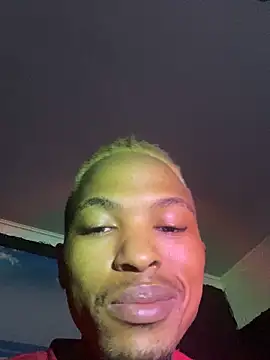 Snapshot of BlueIceCube chatting on October 2025 10:05:02 AM BlueIceCube online show from October 2025 10:05:02 AM