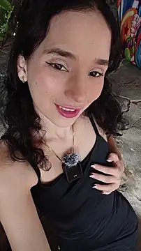 sweet outdoor charm online show from May 2026 04:11:02 PM