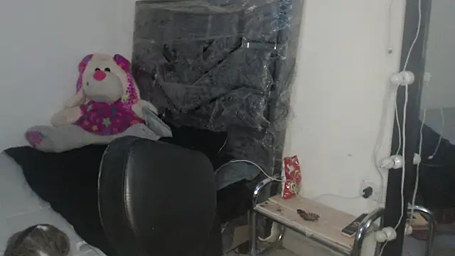 Snapshot of skinny_sweet2411 chatting on March 2026 03:11:02 AM skinny sweet2411 online show from March 2026 03:11:02 AM